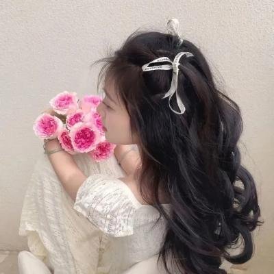 沉默一瞬